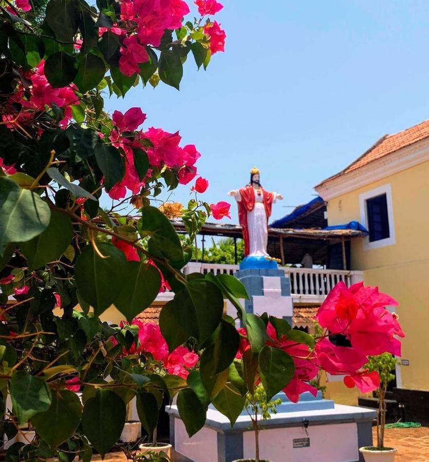 Fort Tiracol Heritage Hotel Арамбол Екстериор снимка