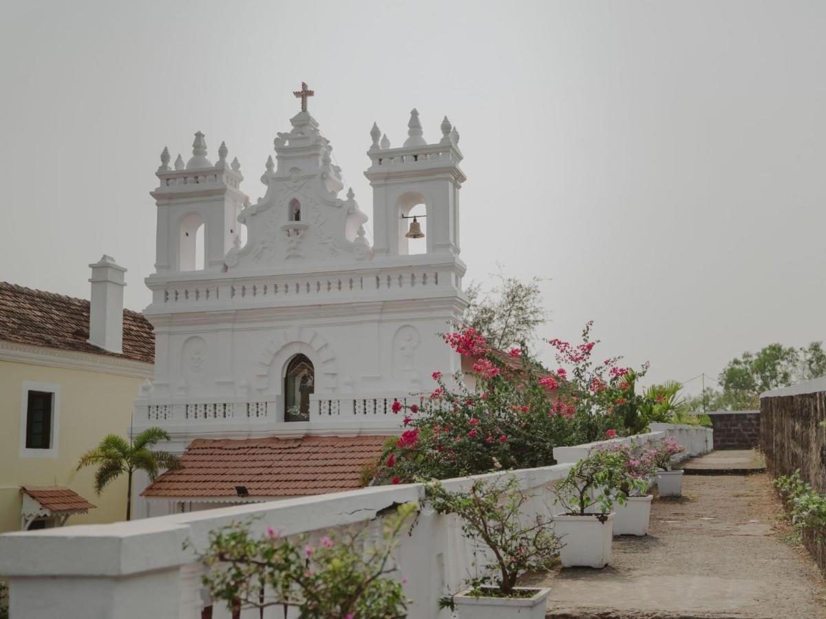 Fort Tiracol Heritage Hotel Арамбол Екстериор снимка