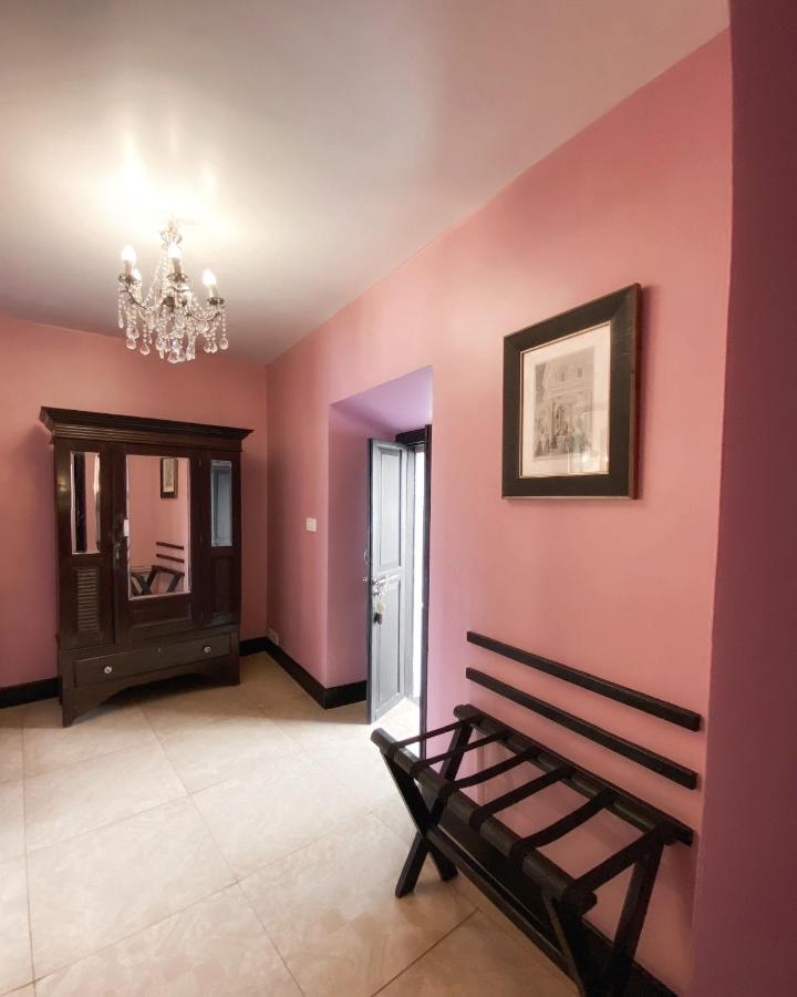Fort Tiracol Heritage Hotel Арамбол Екстериор снимка
