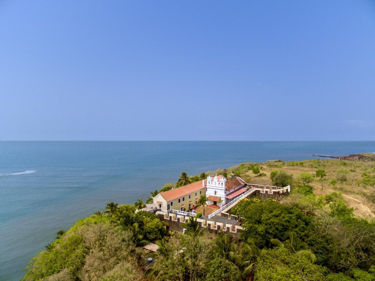 Fort Tiracol Heritage Hotel Арамбол Екстериор снимка